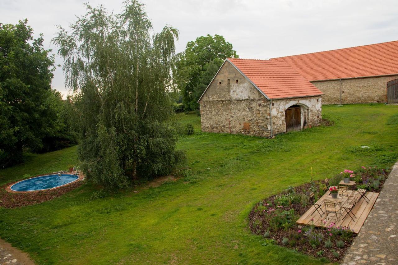 Orechovy Dvur Velke Nepodrice ภายนอก รูปภาพ