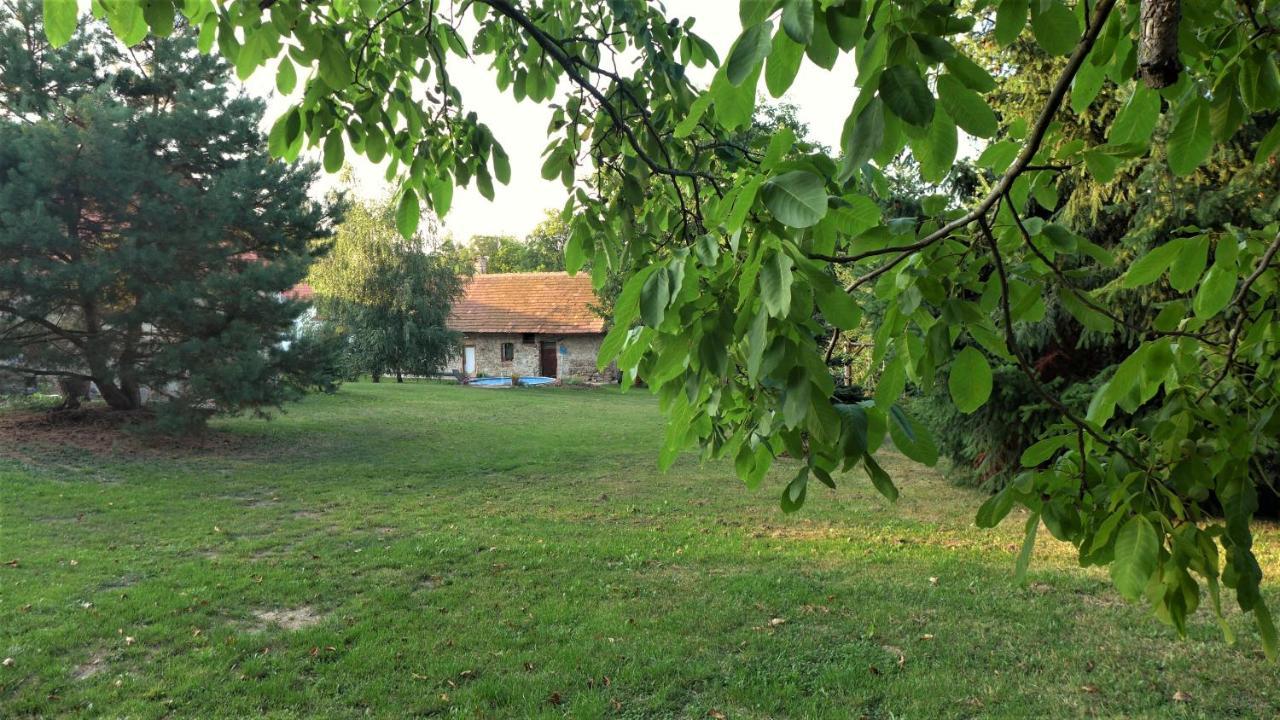 Orechovy Dvur Velke Nepodrice ภายนอก รูปภาพ
